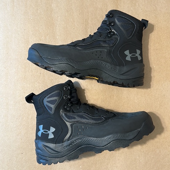 Under Armour Men's UA Charged Raider Mid Waterproof Hiking Boots Black - Picture 4 of 8